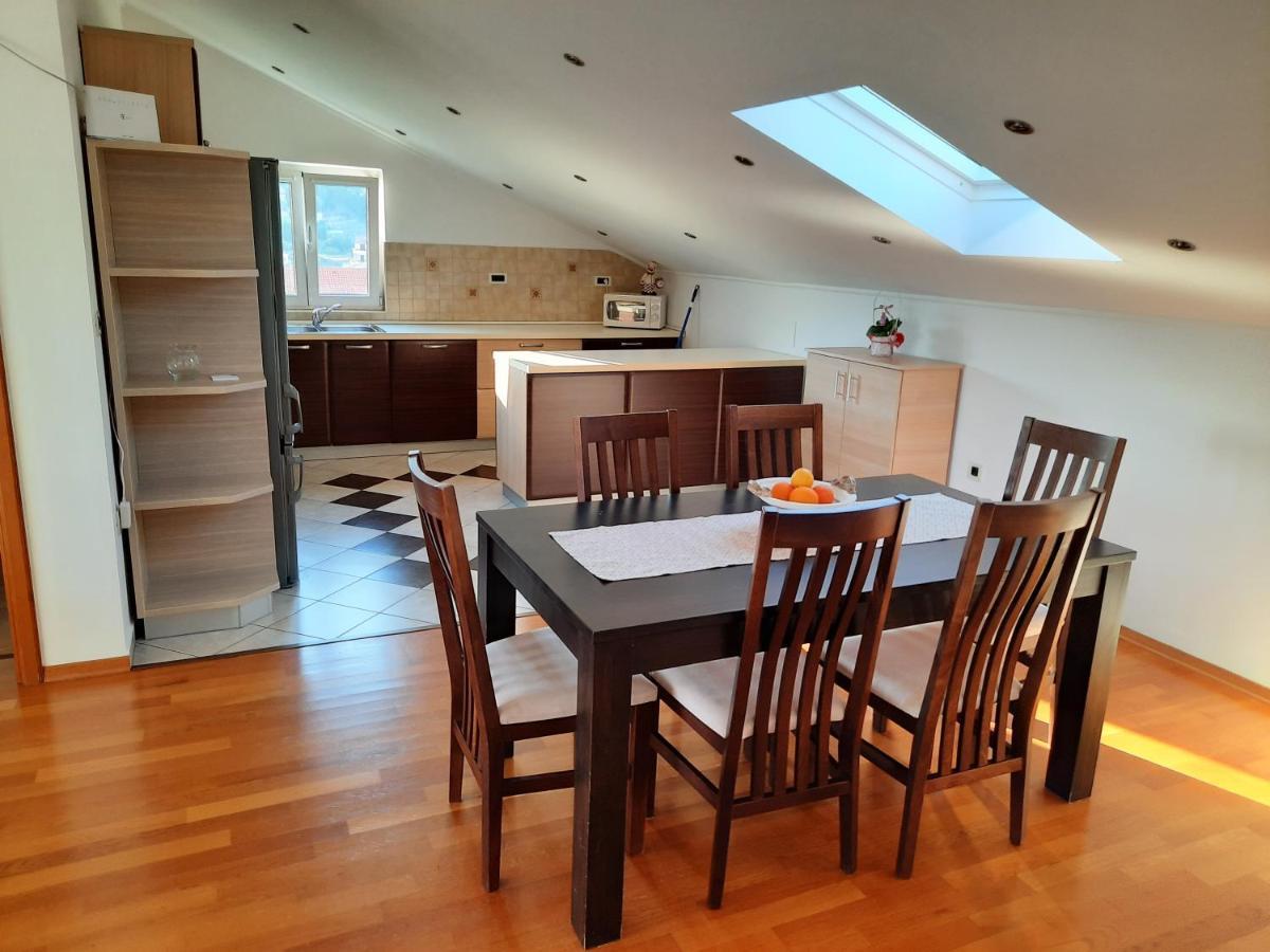 Apartman Martina Palit Buitenkant foto